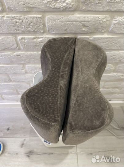 Подушка разделитель для ног tempur Leg spacer