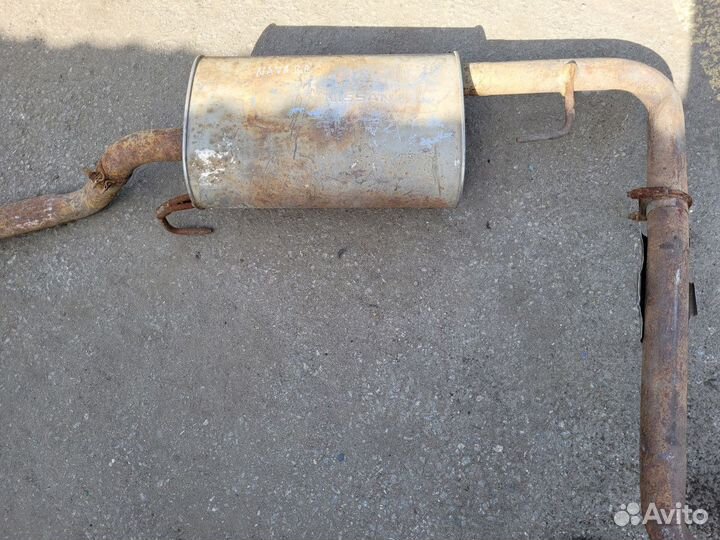 Глушитель в сборе на Nissan Navara