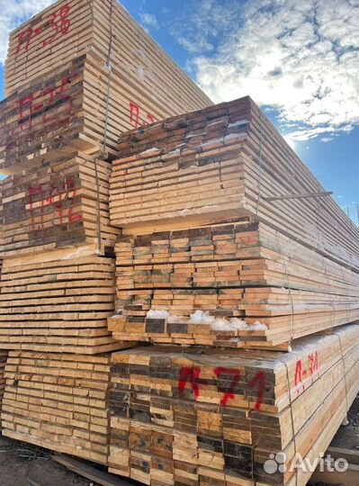 Брус обрезной строганый