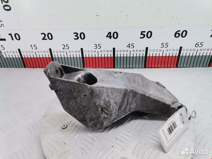 Кронштейн двигателя Audi A4 B5 рест. 2001