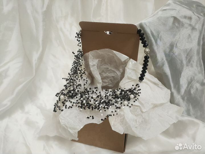 Воздушный чокер из бисера на магнитной застёжке