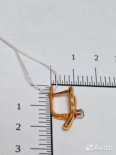 Золотые серьги с Бриллиантом (44350)