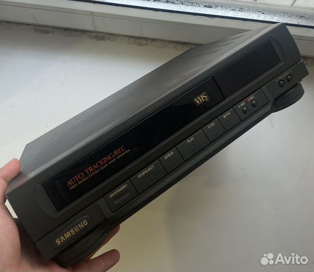 Видеомагнитофон