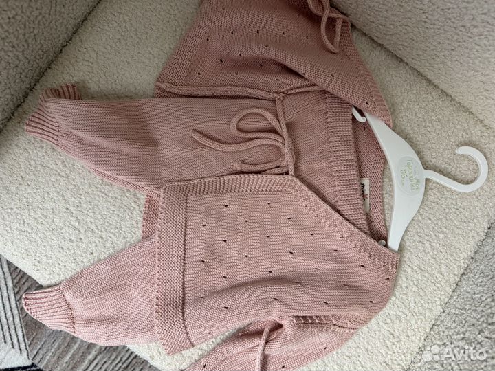 Комбинезон вязанный для девочки