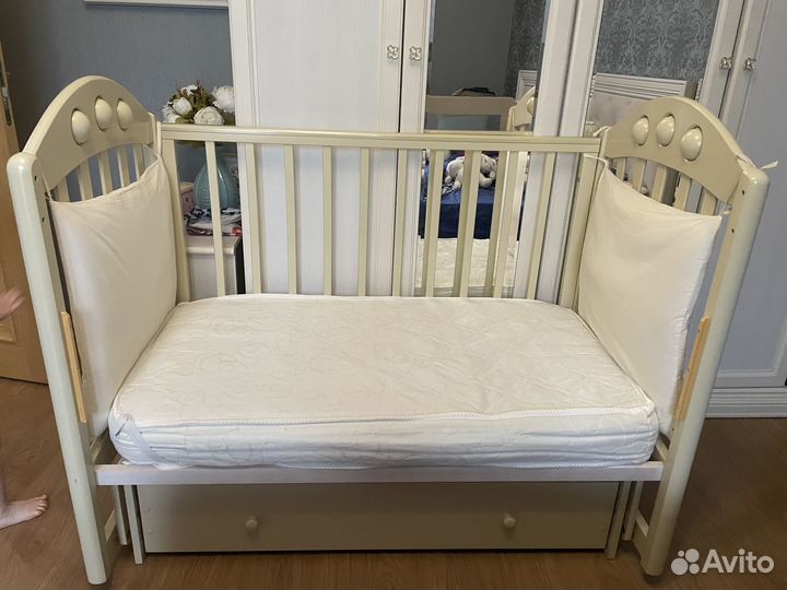 Детская кроватка лель с маятником