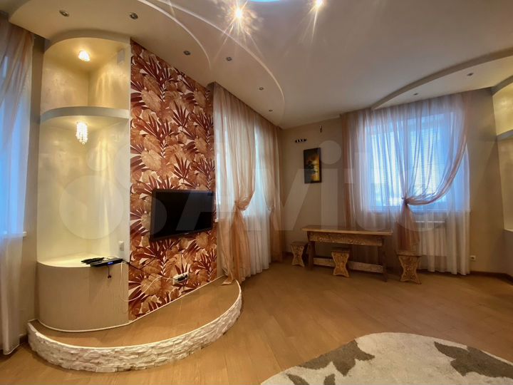 2-к. квартира, 108 м², 1/2 эт.