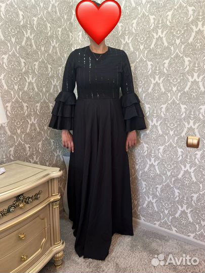 Нарядное платье