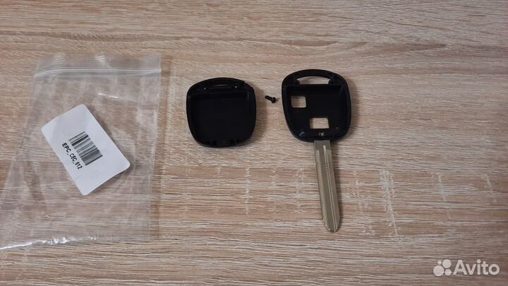 Ключ Toyota Land Cruiser prado