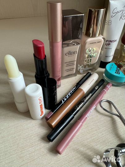 Набор косметики пакетом