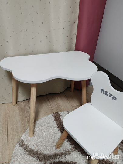 Детский стол и стул
