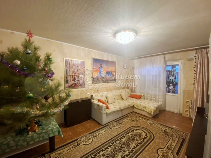 4-к. квартира, 85 м², 1/16 эт.
