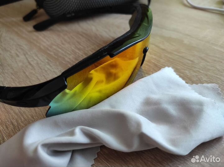 Очки спортивные