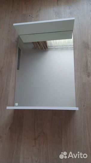 Зеркало в ванную с полкой 60х50 см