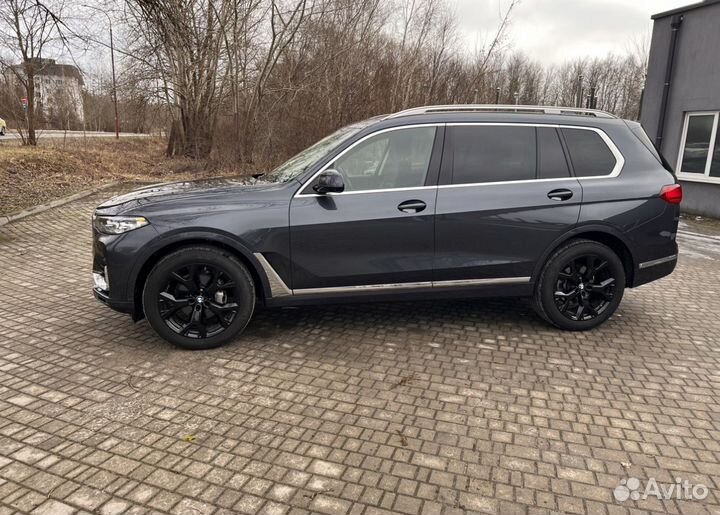 BMW X7 3.0 AT, 2022, 18 500 км
