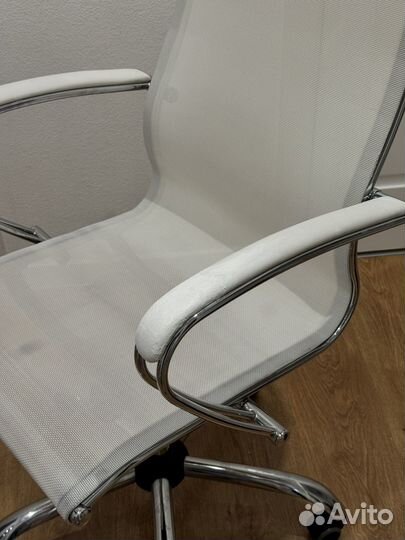 Компьютерное кресло