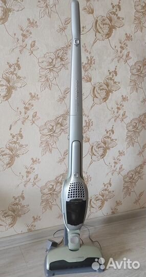 Беспроводной пылесос Electrolux (Рабочий)