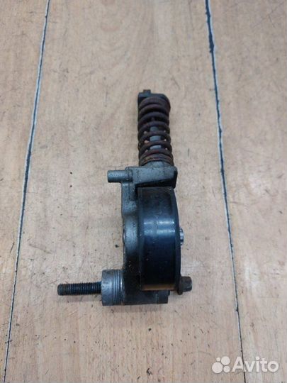 Натяжной ролик приводного ремня Opel Meriva A