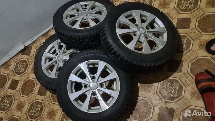 Hankook AH22 155/70 R13 70
