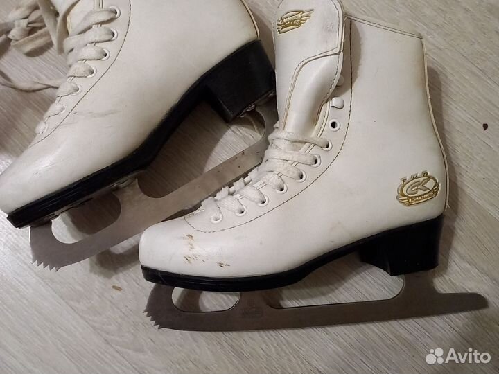 Коньки фигурные 34 размер