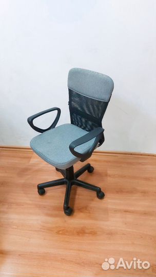 Компьютерное кресло