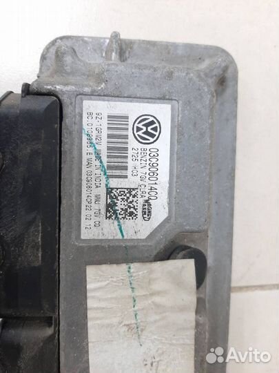 Блок управления двигателем Volkswagen Jetta 5K 201