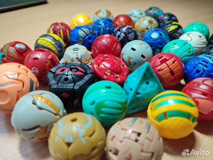 Коллекция бакуганов 38шт. со специальной коробкой