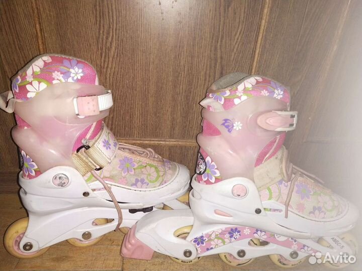 Роликовые коньки с 30-33 размер.В неплохом состоян