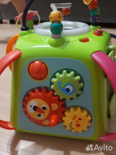 Развивающие игрушки для малышей