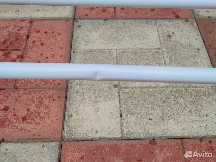 Вешалка для одежды напольная металлическая