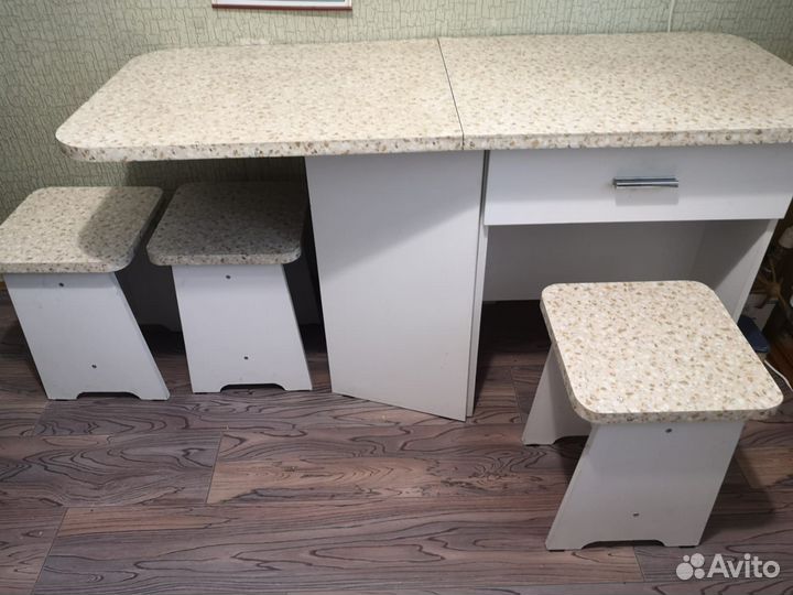 Кухонный набор мебели