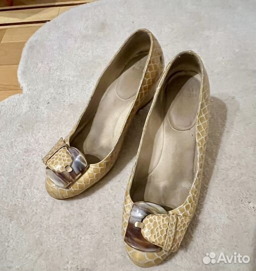 Туфли женские Stuart Weitzman 38.5