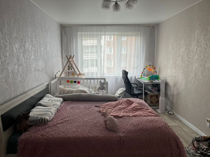 3-к. квартира, 65 м², 6/10 эт.