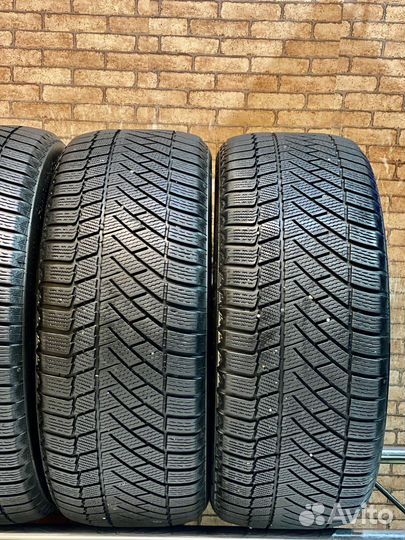 Continental ContiVikingContact 6 SUV 255/50 R19 107T