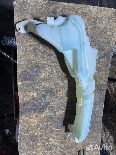 Бачок стеклоомывателя ford focus 2