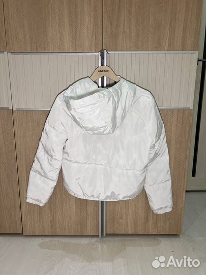 Белый пуховик H&M демисезон XS