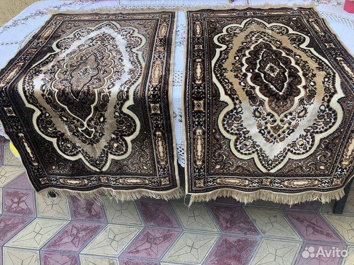 Пледы и покрывало