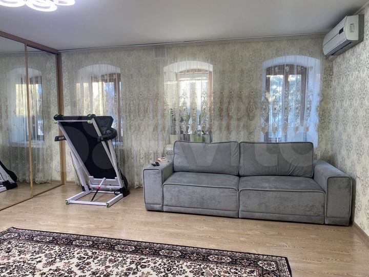 3-к. квартира, 107 м², 1/2 эт.