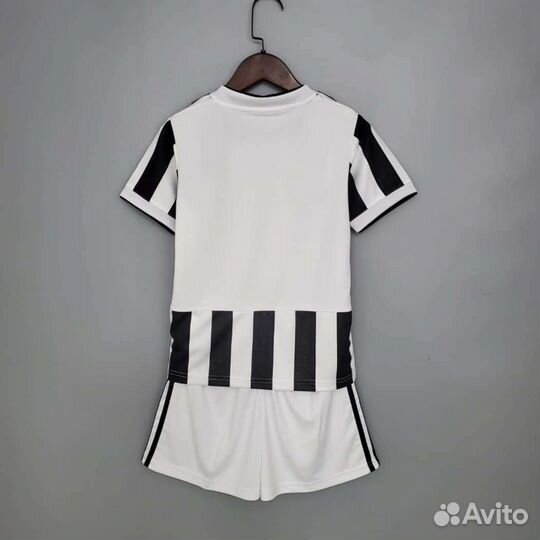 Детская футбольная форма