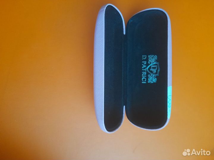 Футляр для очков