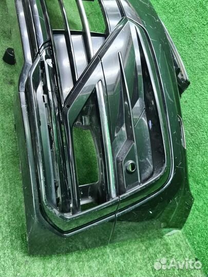 Бампер передний Volkswagen Tiguan