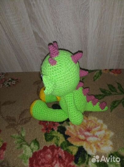 Динозавр символ года 2024