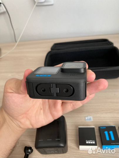 Экшн-камера GoPro hero 11 Black Edition (комплект)