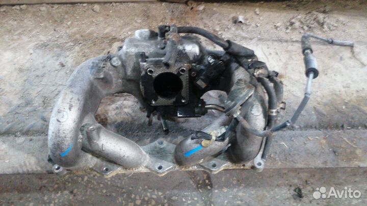 Впускной коллектор Suzuki Liana