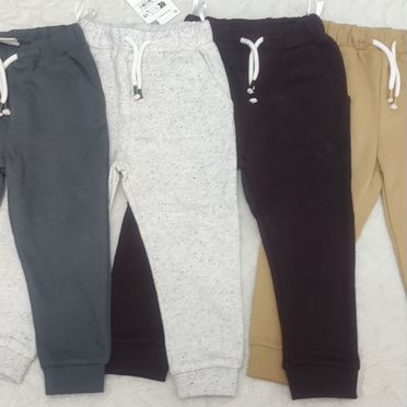 Новые штаны с начёсом C&A 92