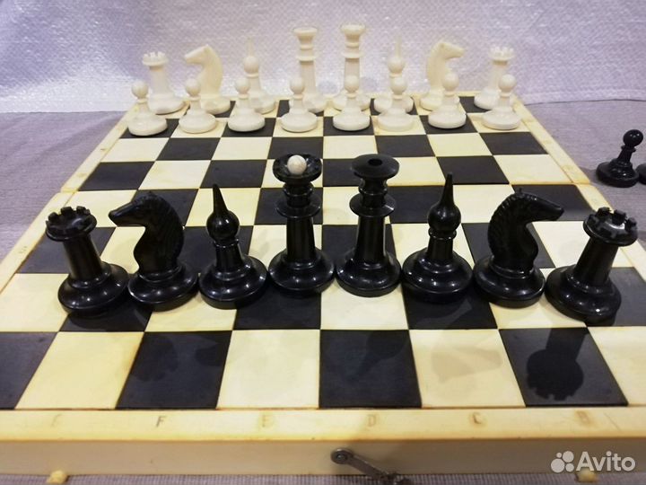 Шахматы СССР Фигуры из тяжелого пластика Редкие