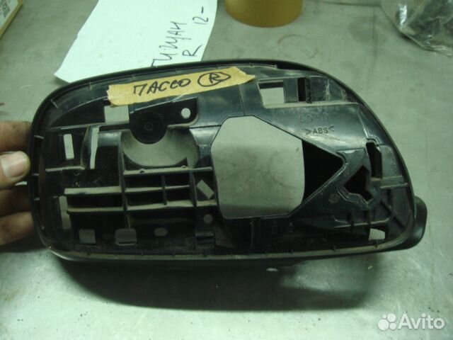 Тойота Пассо корпус зеркала правая 2004-10