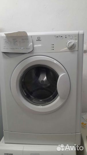 Стиральная машина samsung бу и другие.От:7500