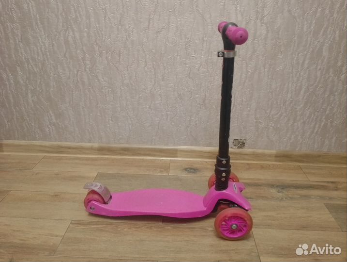 Самокат детский трехколесный