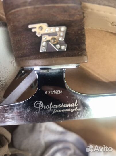 Профессиональные Фигурные коньки risport 235