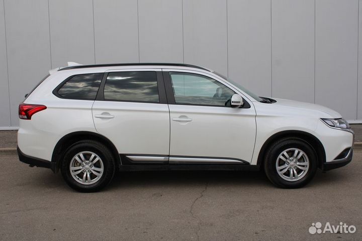 Mitsubishi Outlander, 2021